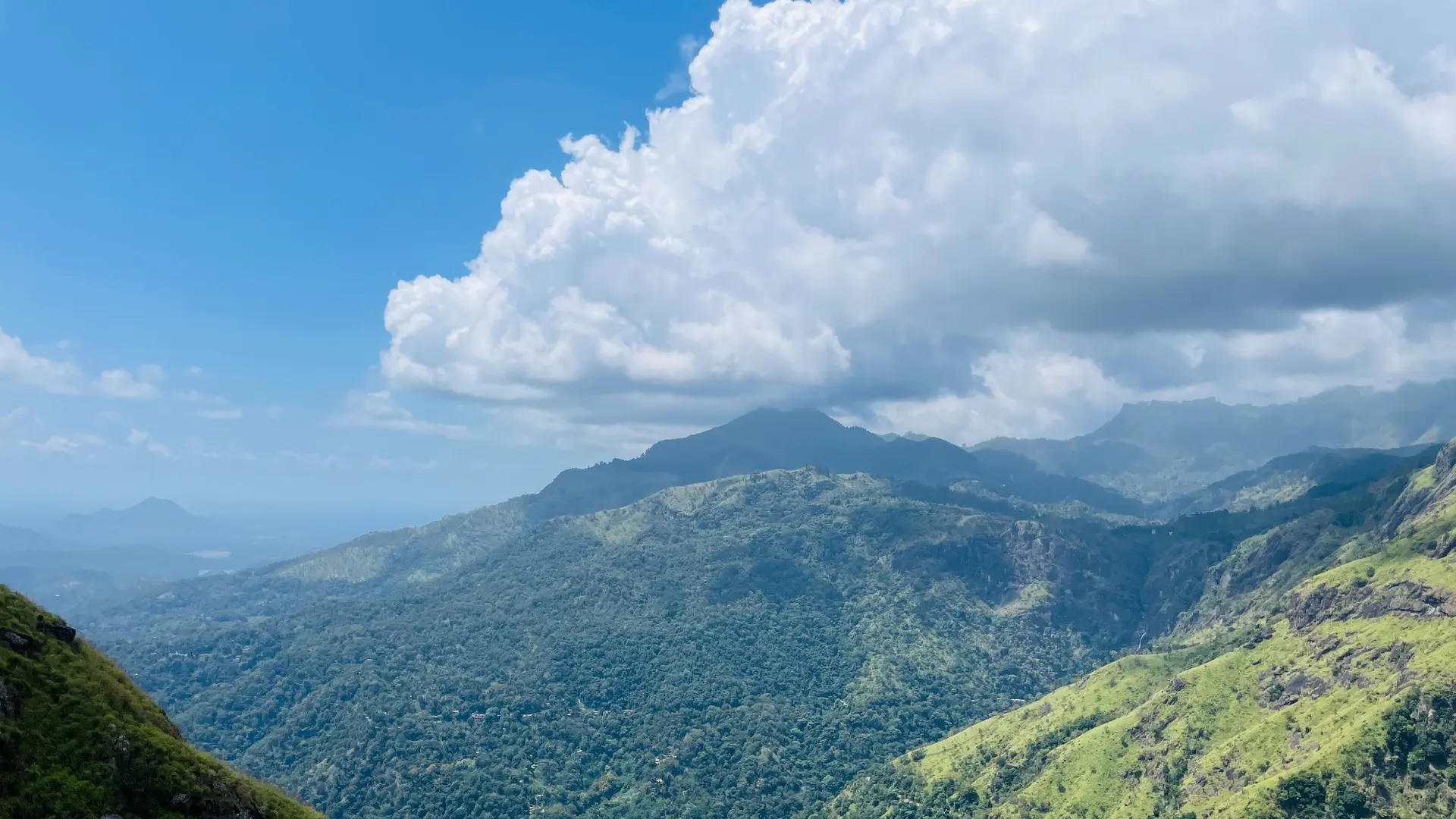 Scenic mountain landscape in Ella, Sri Lanka